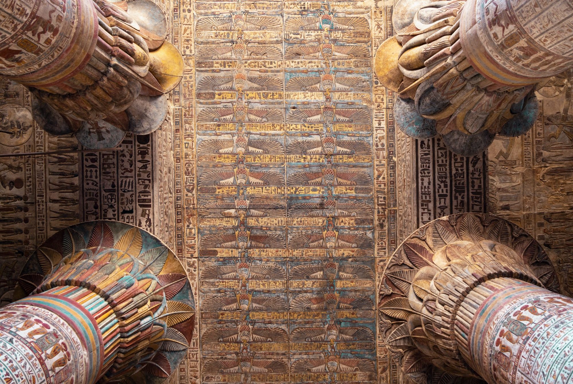 Color The hypostyle hall of the Temple of Khnum at Esna