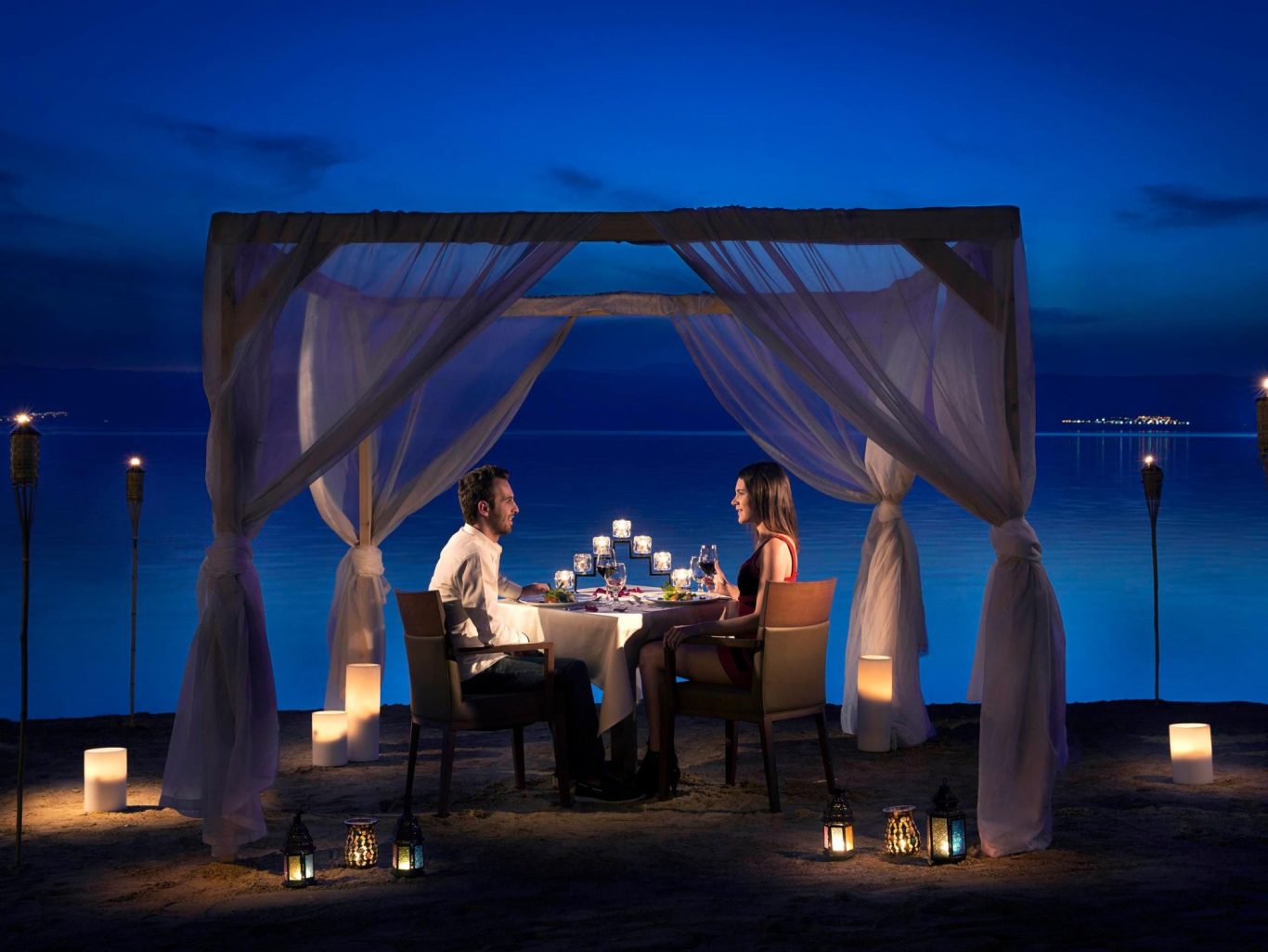 Cabana Dining