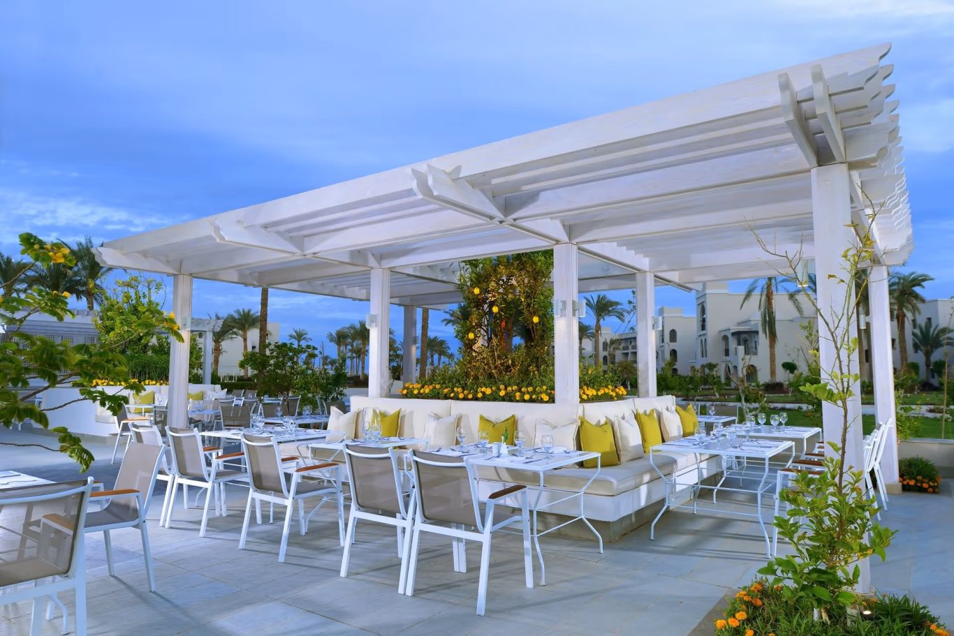 Limoni Restaurant Terrace