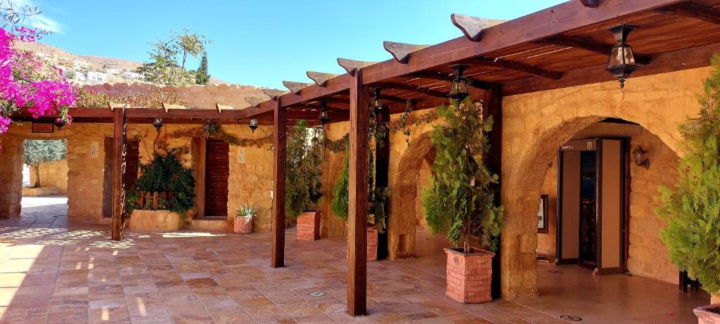 Hayat Zaman Hotel and Resort (4 Star)