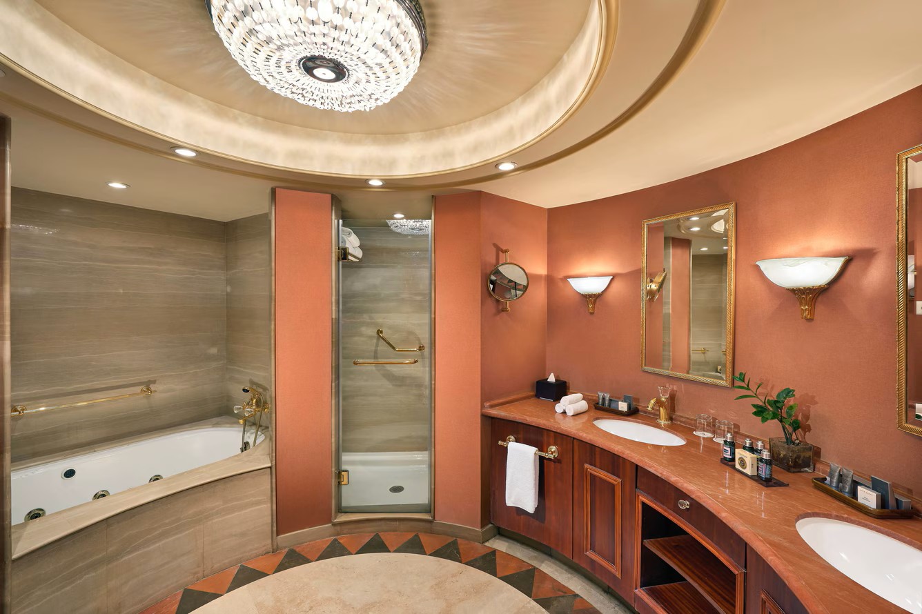 Presidential Suite Bathroom
