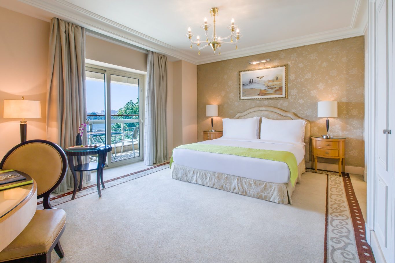 Deluxe Room - Bedroom