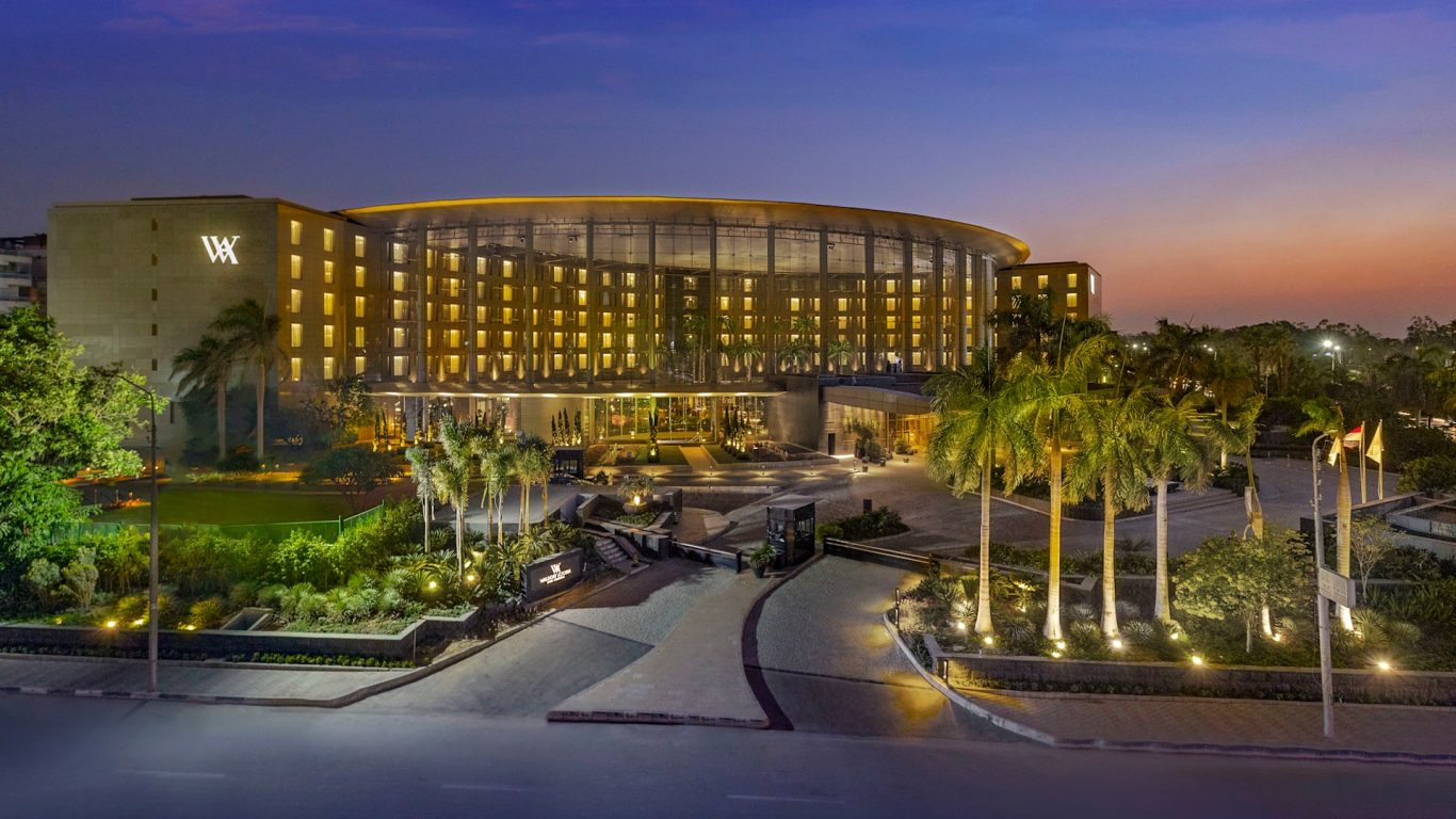 Waldorf Astoria (5 Star Plus)